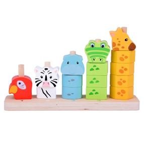 Medinė piramidė su gyvūnėliais, 14.5 cm, įvairių spalvų