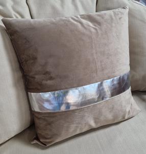 Dekoratyvinė pagalvėlė MN, ruda/sidabro, 45 cm x 45 cm