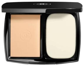 Kompaktne pulber Chanel Ultra Le Teint, SPF 15, b10, 13 g