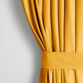 Naktinė užuolaida Restilo Velvet, garstyčių sp., 140 cm x 245 cm