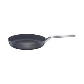 Cepšanas panna Fiskars Taiten, Ø 28 cm, alumīnijs