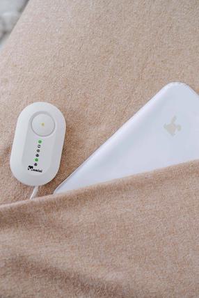 Bērnu uzraudzības ierīces Momini Sleep Monitor, balta krās.
