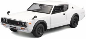 Rotaļlieta automašīna Maisto Nissan Skyline 2000GT-R 31528, 1:24, balta krās.