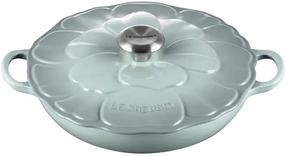 Эмалированная чугунная кастрюля Le Creuset Signature Petal, Ø26 см, 2.2 л, зеленый цв.