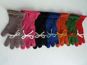 Cimdi, sievietēm/meitenēm Knitas viengubos prailgintais riešais 652, daudzkrāsaina, 5-7