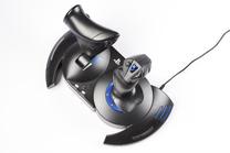 Vairalazdė Thrustmaster