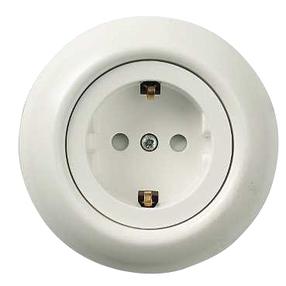 Pistikupesa Schneider Electric Renova WDE006877, maandusega, IP20, valge v.