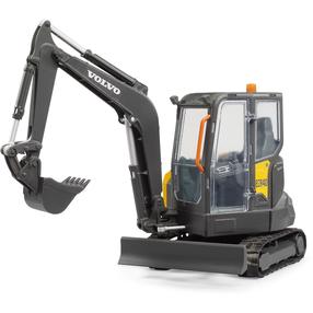 Rotaļu ekskavators Bruder Volvo ECR40, melna krās.