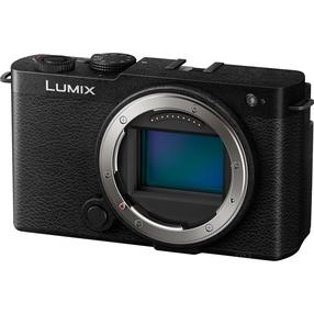 Bezspoguļa kamera Panasonic Lumix DC-S9, melna krās.