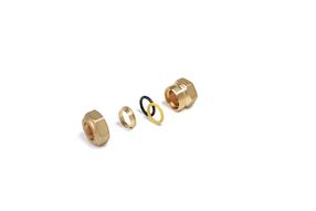 Vara cauruļu savienojums ir pievilkts Giacomini R180F, 15mm x 1/2", misiņš