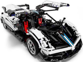 Rotaļlieta automašīna Rastar 1:8 Pagani Huayra BC, balta krās./melna krās.