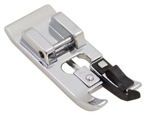 Overloka pedālis Brother F015N