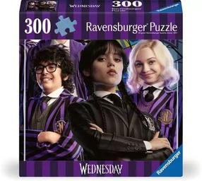 Dėlionė Ravensburger Wednesday Outcasts Are In, 39 cm x 27 cm, 300 vnt., įvairių spalvų