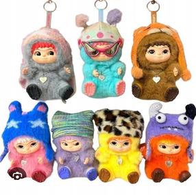 Pliušinis žaislas, raktų pakabukas Wakuku Fuzzy Trendy Fun Party, (spalva/dizainas parenkami atsitiktine tvarka), 17 cm