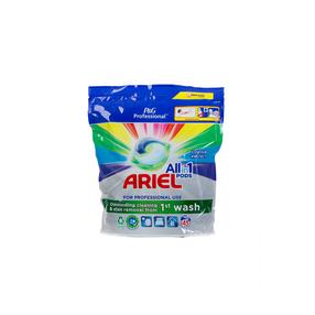 Kapsulas mazgāšanai Ariel 3in1 Color, 45 gab.