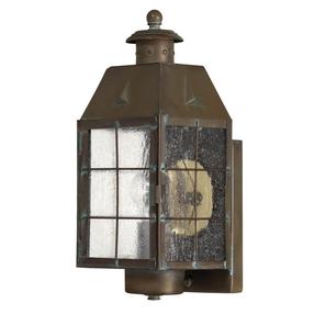 Sieninis lauko šviestuvas Quintiesse Nantucket, 60W, E27, IP44, žalvario sp., 13.6 cm x 34.2 cm