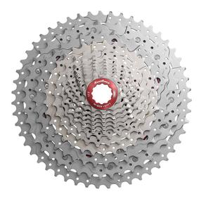 Brīvrumbas un kasetes SunRace CSMZ903 FRWE130, alumīnijs/tērauds, sudraba krās./sarkana krās.