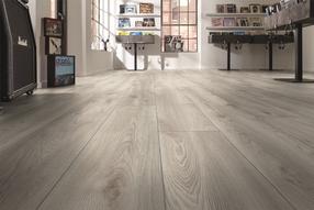Lamināts ar paaugstinātu mitruma izturību Kronotex Mammut Plus D4793, 10 mm, 33 IK