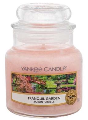 Свеча, ароматическая Yankee Candle Tranquil Garden, 20 - 30 час, 104 г, розовый цв.