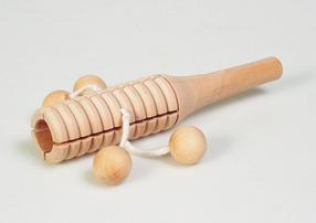 Погремушка Goki Wood Rattle VGUC906