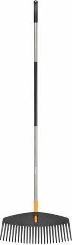Lapų grėblys universalus Fiskars Ergonomic XL, su kotu, 1800 mm, juoda sp./chromo sp.