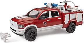 Игрушечная пожарная машина Bruder Fire Engine RAM 2500 02544, 1:16, белый цв./красный цв.