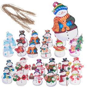 Ziemassvētku eglīšu rotaļlietu komplekts Snowmen, daudzkrāsaina, 8 cm, koks, 24 gab.