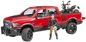 Игрушечный внедорожник Bruder Ram 2500 Power Wagon With Ducati Scrambler Desert Sled & Driver 02502, 1:16, красный цв.