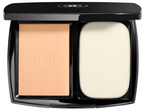 Компактные пудрa Chanel Ultra Le Teint, b70 beige цв., 40 beige, 13 г