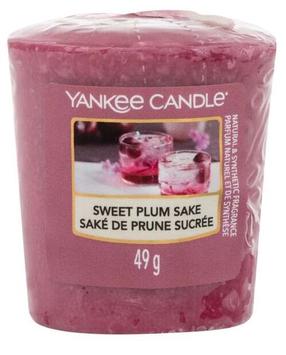 Žvakė, aromatinė Yankee Candle Sweet Plum Sake, 15 h, 49 g, violetinė sp.