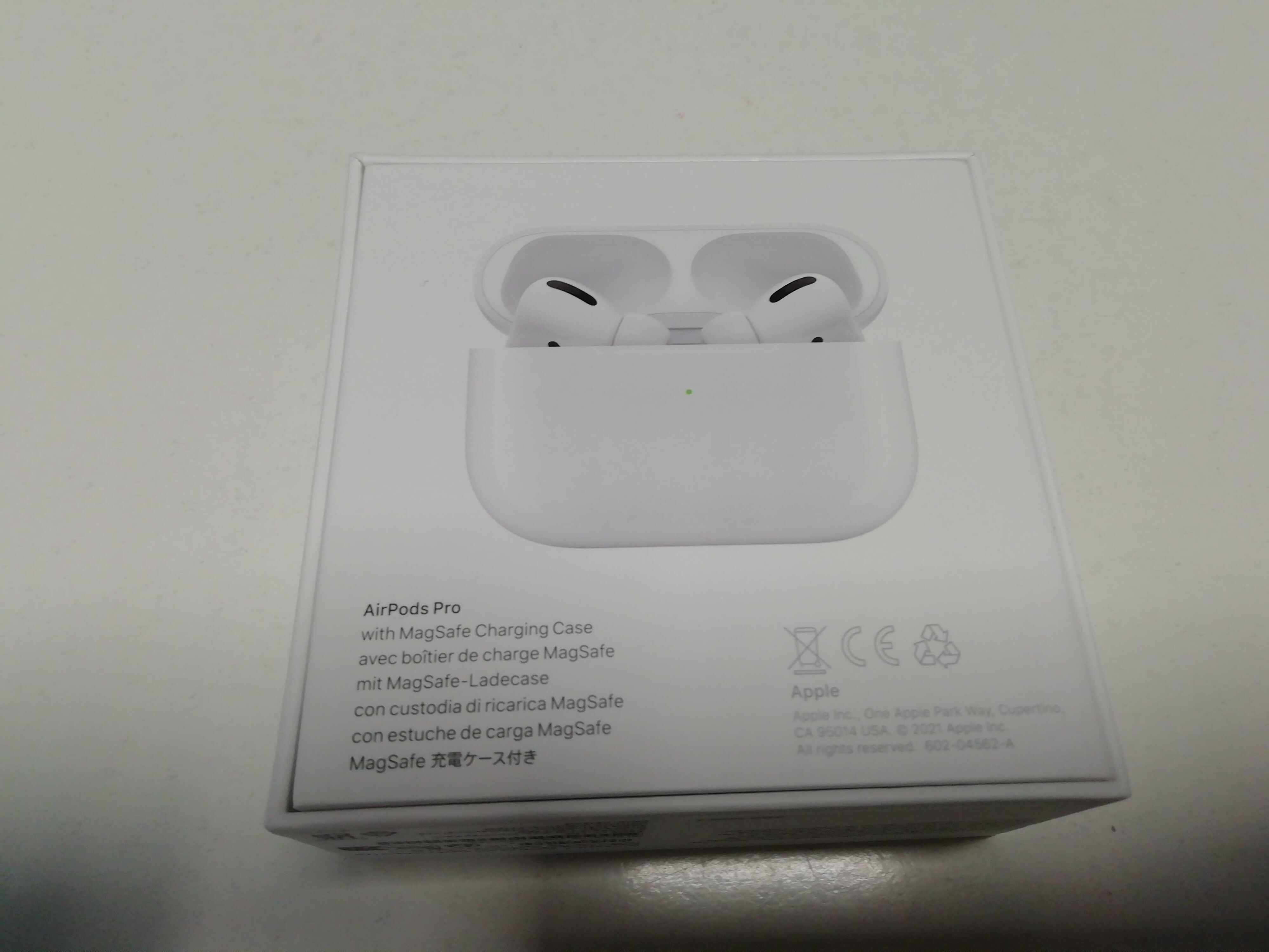 Ausinės Apple AirPods Pro, balta (pažeista pakuotė) - Senukai.lt