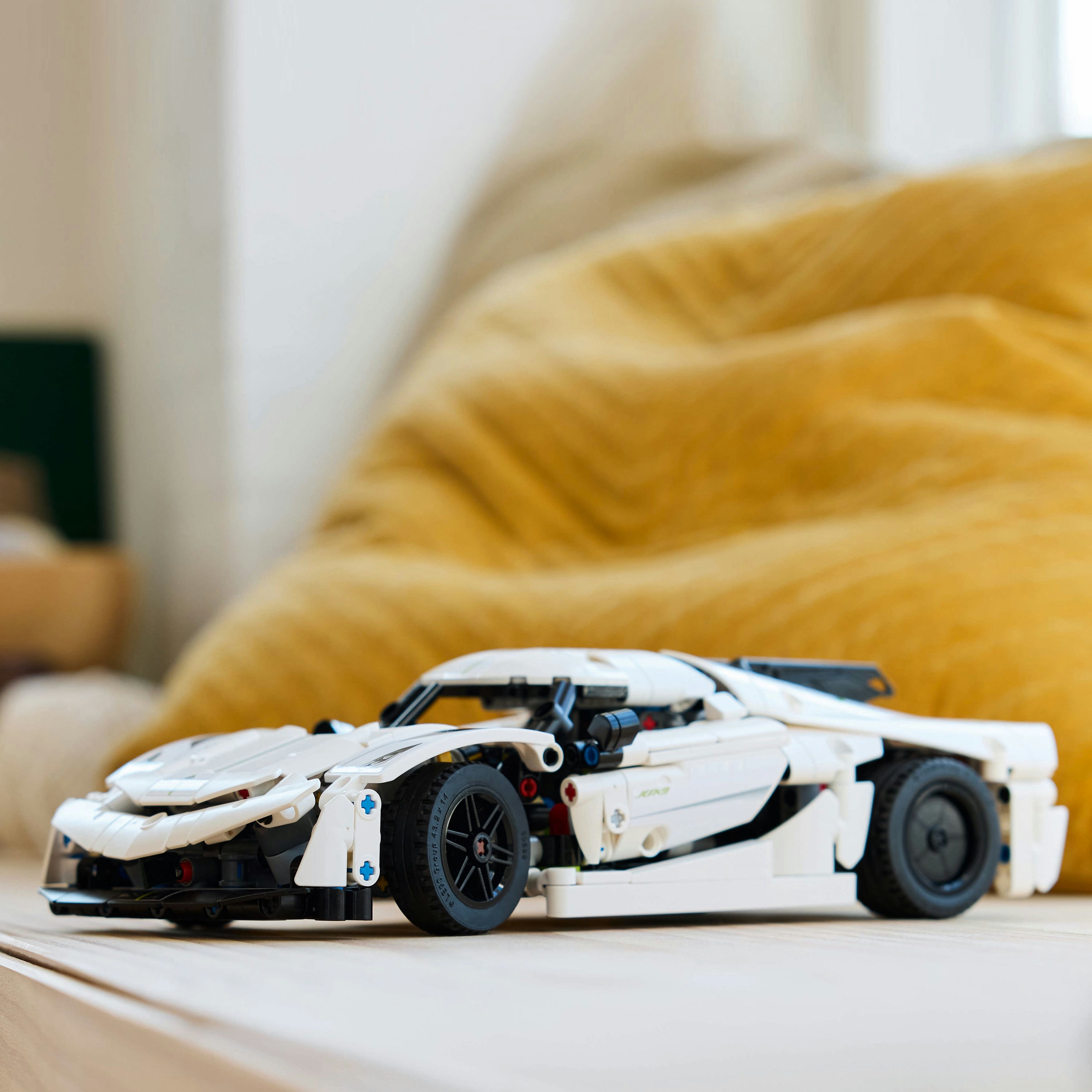 skk._.i☘️ Konstruktorius LEGO® Technic Hiperautomobilis Koenigsegg