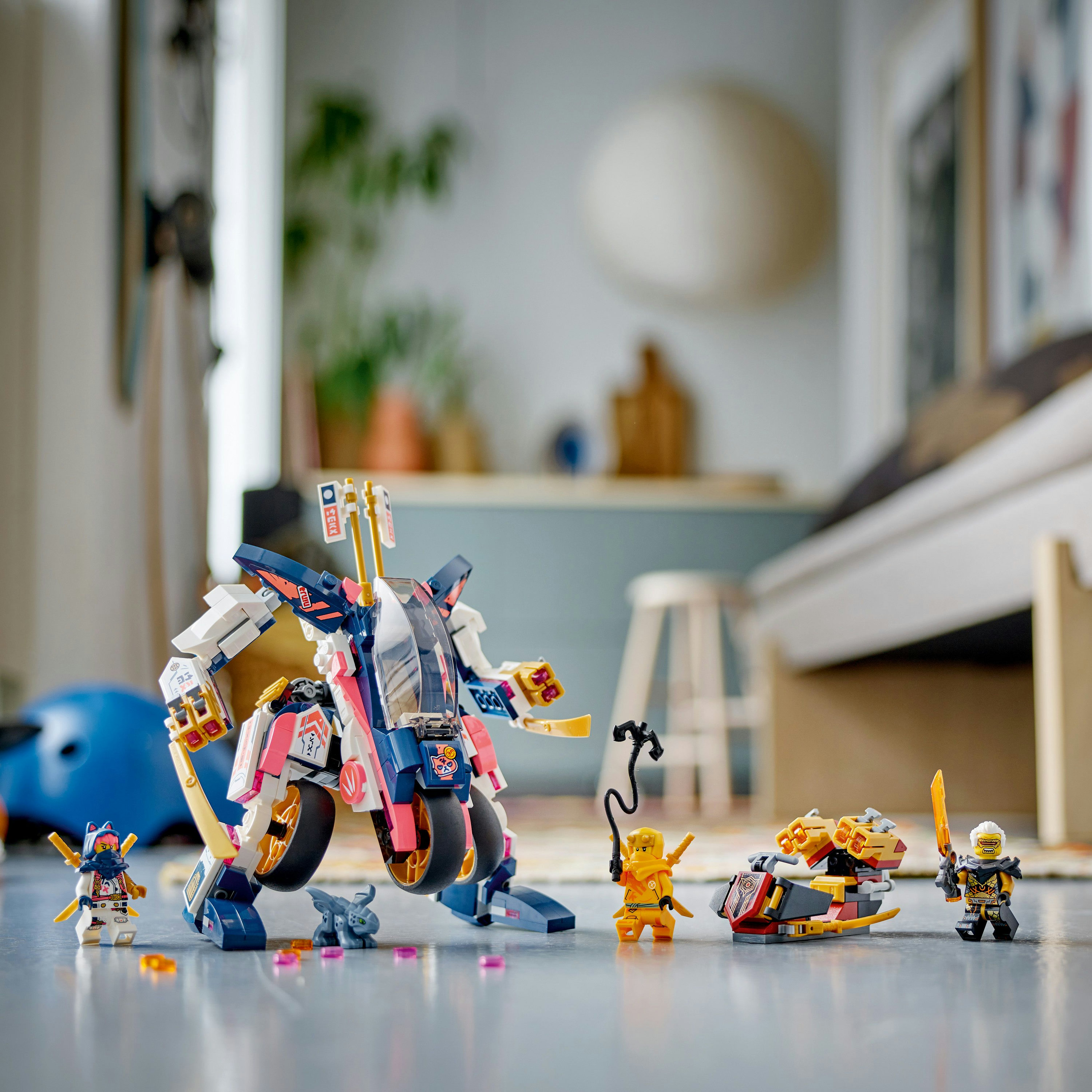 Konstruktorius LEGO® NINJAGO® Sora robotas-lenktyninis motociklas