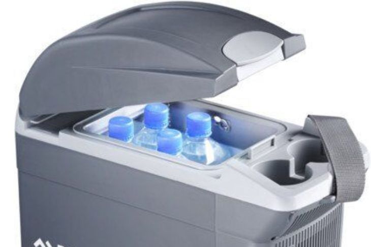 Autokülmik Dometic TB 08 valgel taustal