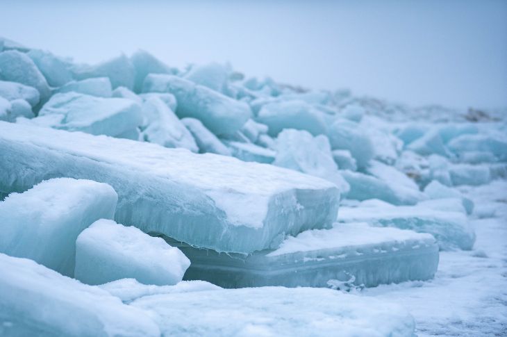 suured jääkamakad hunnikus