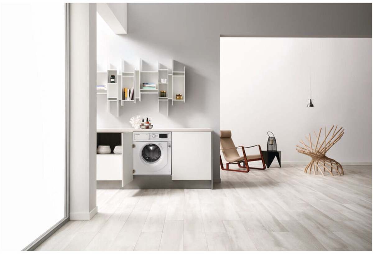 Built-in washing machine Whirlpool BI WDWG 751482 EU N, 7 kg, white.