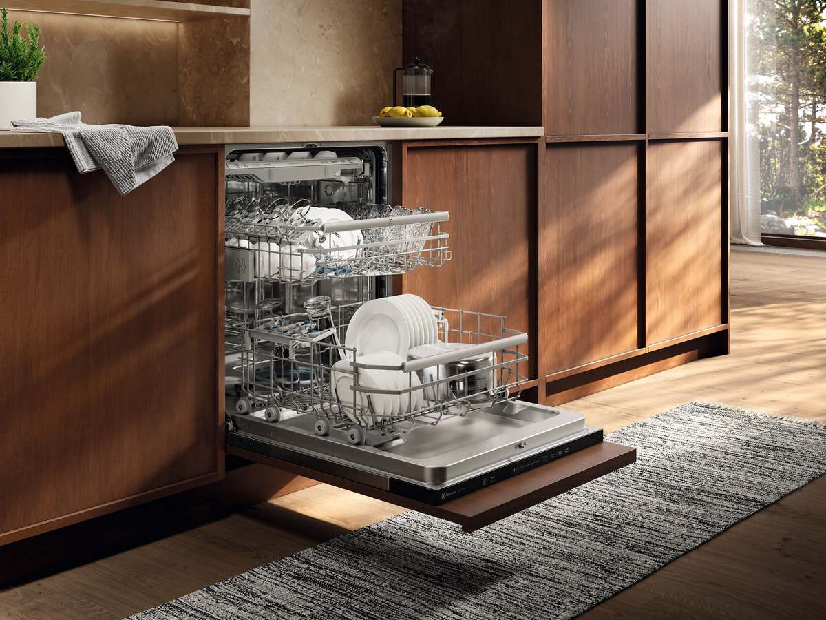 Built-in dishwasher Electrolux 900 series CleaningPerformance E92LX220P