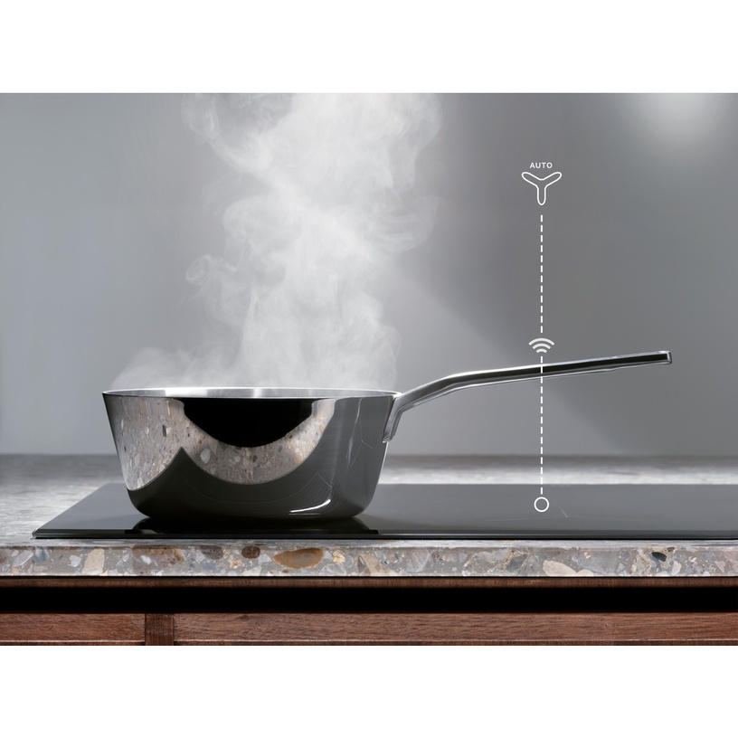 Integreeritav õhupuhasti Electrolux 700 serija „Hob2Hood®“ LFG716W, valge