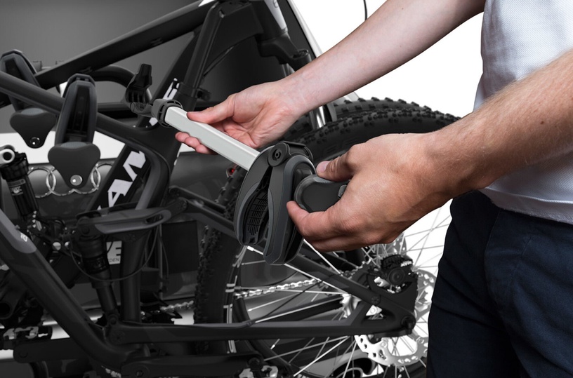 Велосипедный держатель для автомобилей Thule EasyFold XT 3