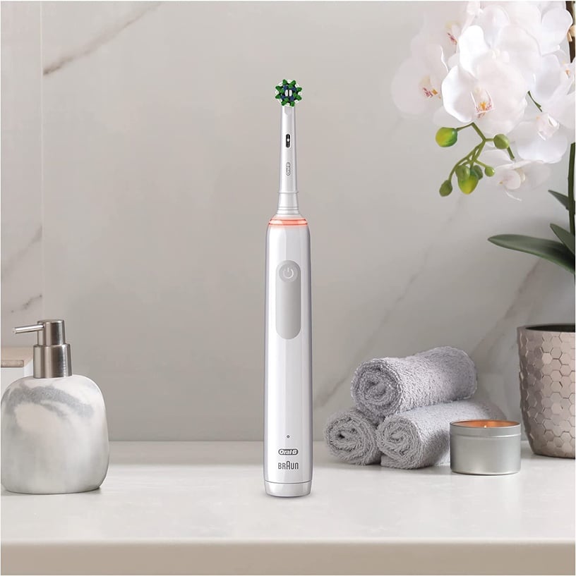 Elektriskā zobu birste Braun Oral-B Pro 3 3000 CrossActio, balta
