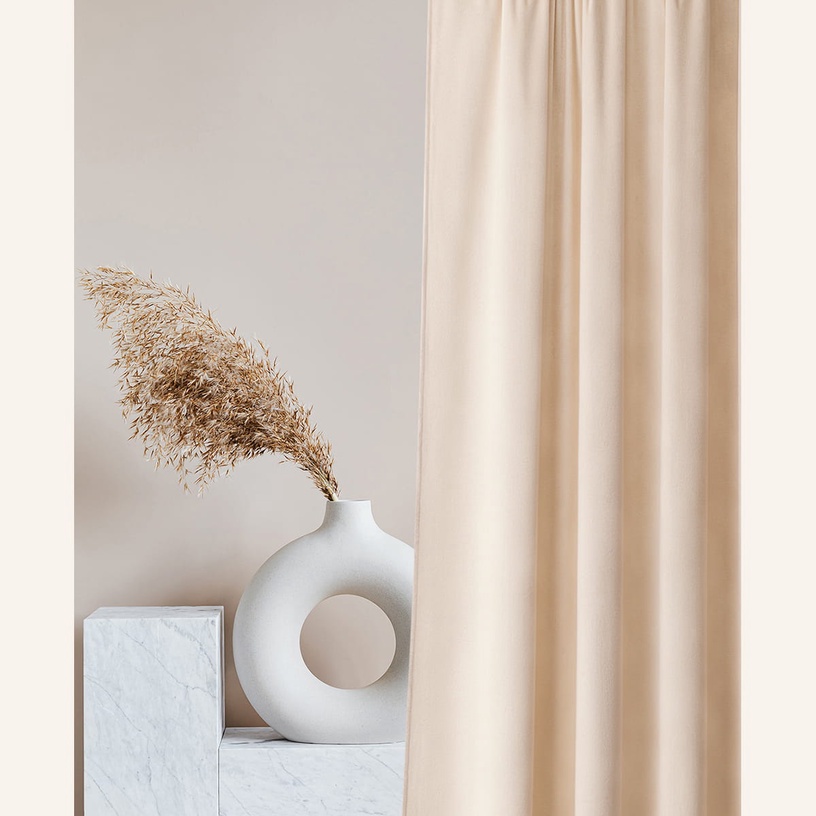 Nakts aizkari Room99 Charmy, zelta/krēmkrāsa, 140 cm x 260 cm