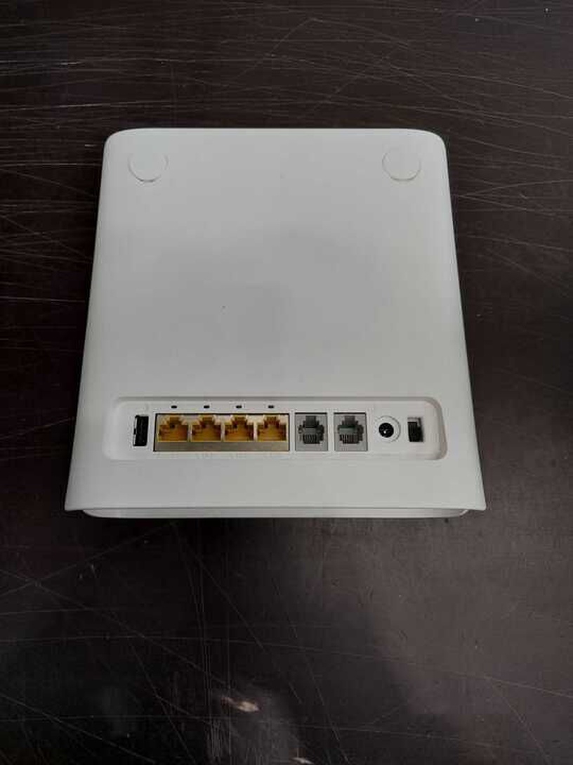 Ruuter ZTE MF286R, valge (defekti/puudusega kaup)