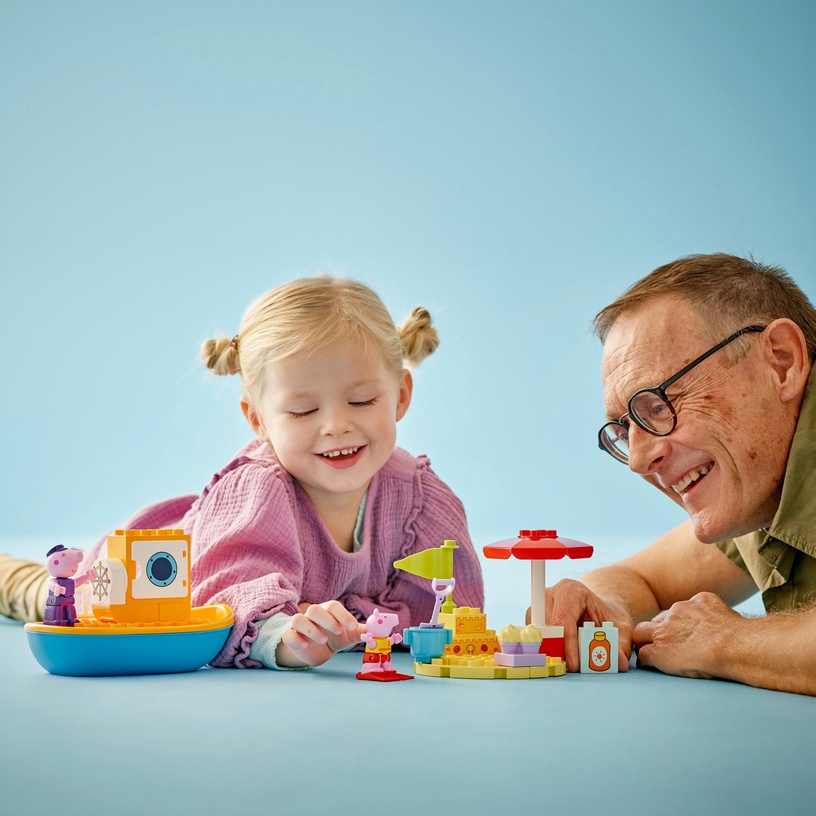 Конструктор LEGO® Duplo Путешествие на лодке со Свинкой Пеппой 10432