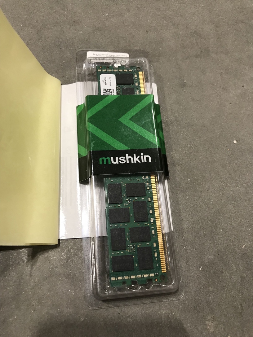 Servera operatīvā atmiņa Mushkin DDR3, 16 GB, 1600 MHz (bojāts iepakojums)/01