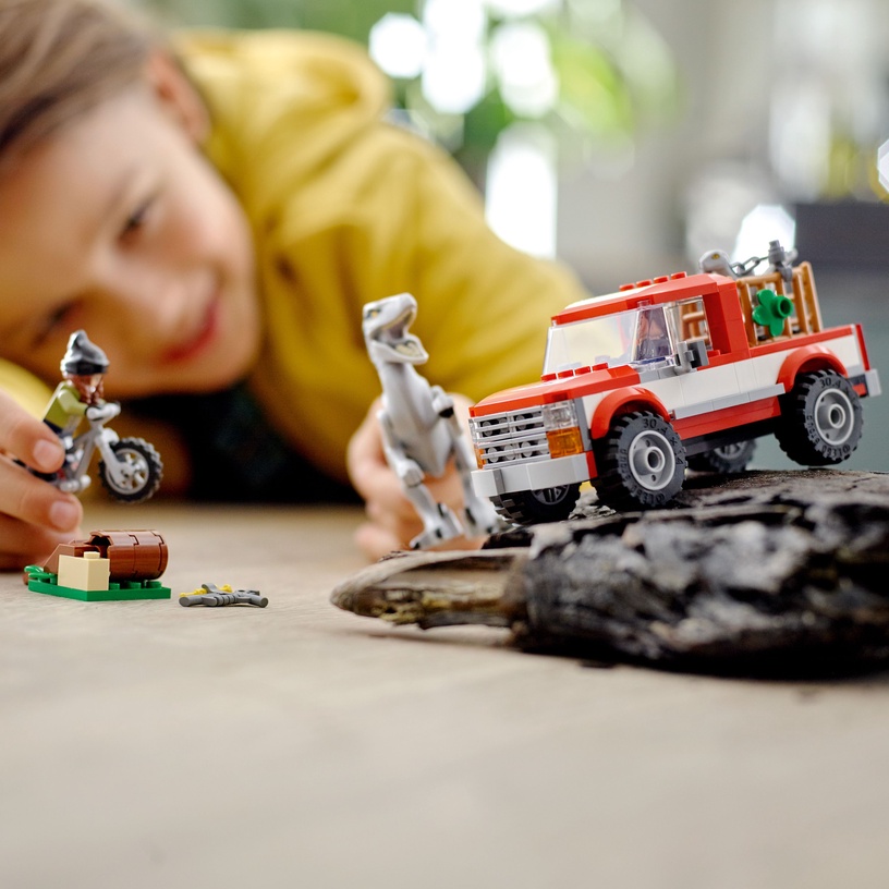 Konstruktor LEGO Jurassic World Blue ja Velociraptor Beta kinnipüüdmine 76946