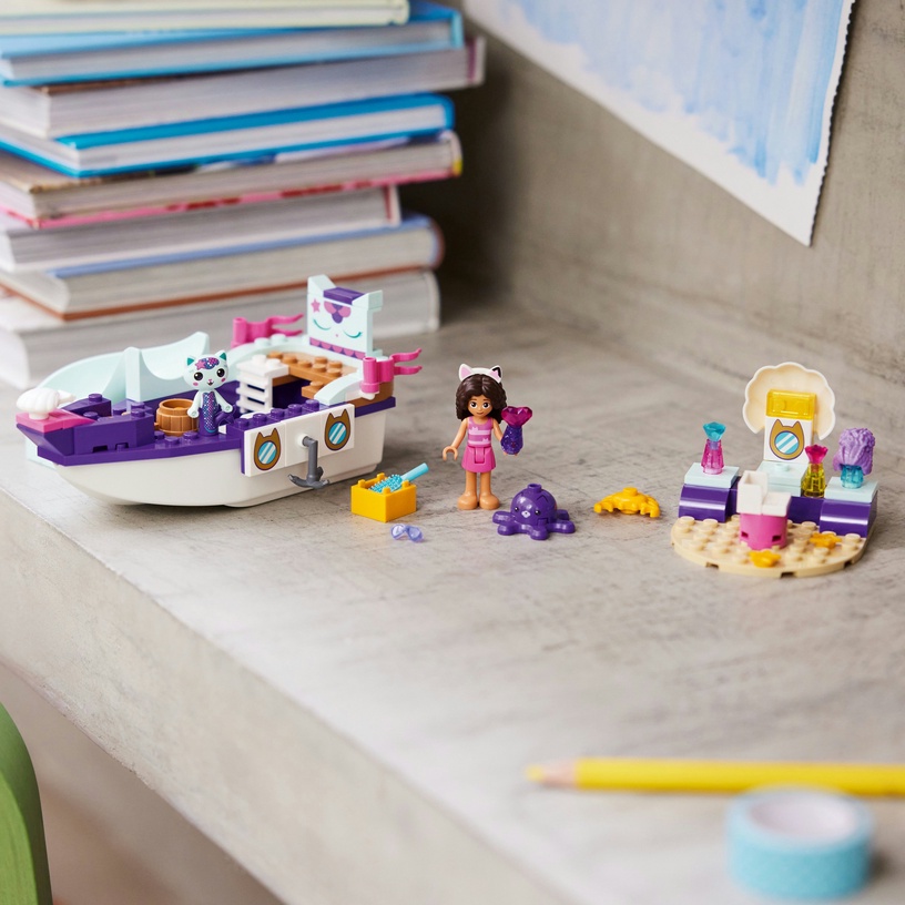 Конструктор LEGO® Gabby's Dollhouse Gabby & MerCat's Ship & Spa 10786