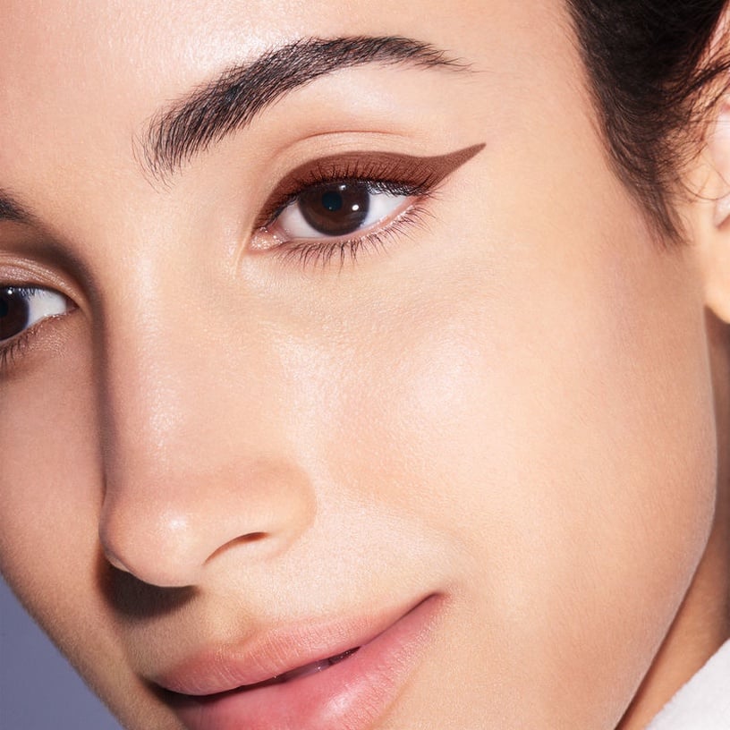 Silmapliiats Shiseido Kajal InkArtist, 0.8 g