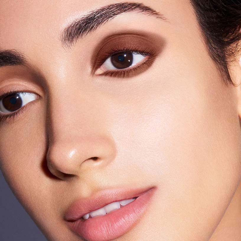 Silmapliiats Shiseido Kajal InkArtist, 0.8 g