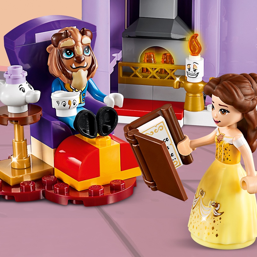 Конструктор LEGO Disney Princess Зимний праздник в замке Белль 43180, 238 шт.