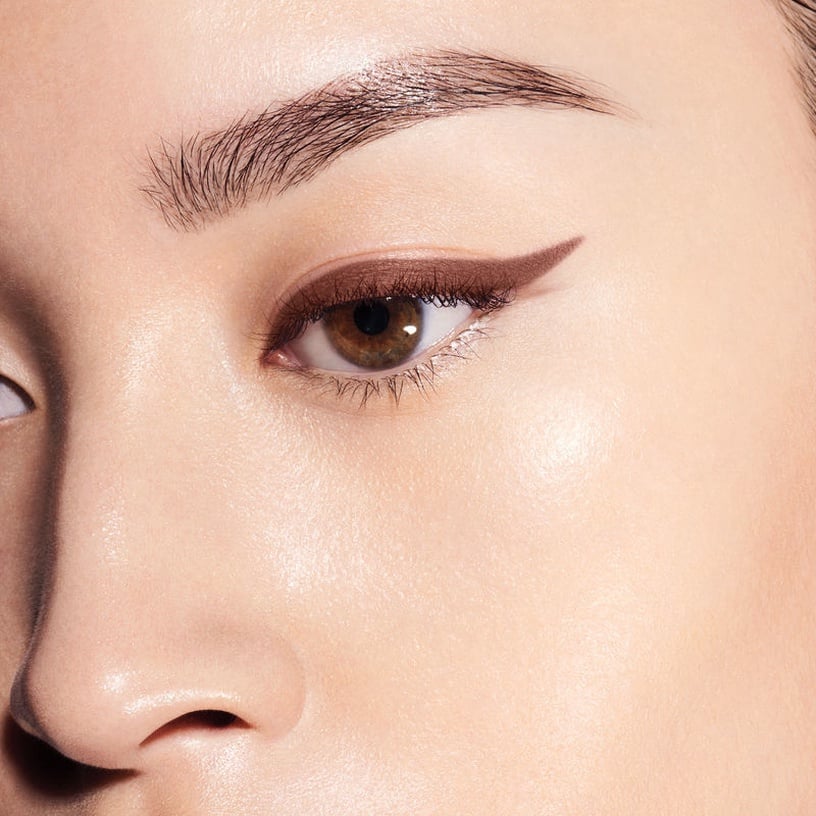 Silmapliiats Shiseido Kajal InkArtist, 0.8 g